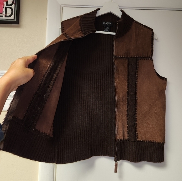 VINTAGE PLANET & COMPANY BROWN PATCH LEATHER CABLE KNIT ZIP SWEATER VEST SIZE M - Picture 2 of 10